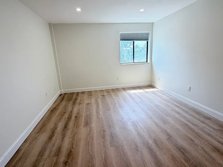 500 Washington St #207 — Photo 6