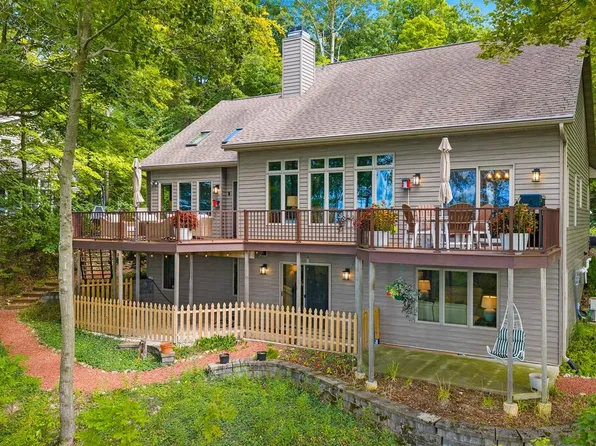 6195 Bluff Ledge Rd, Sturgeon Bay, WI 54235