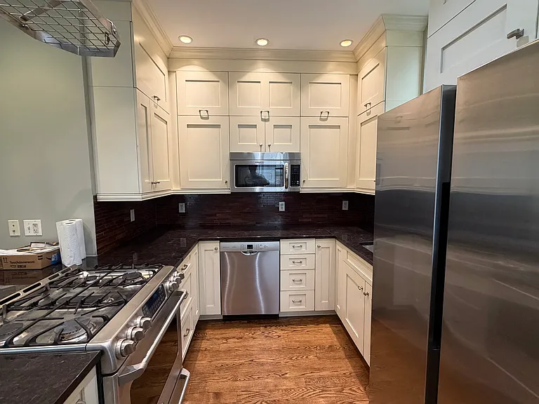2 Sylvan Ct #1A — Photo 4