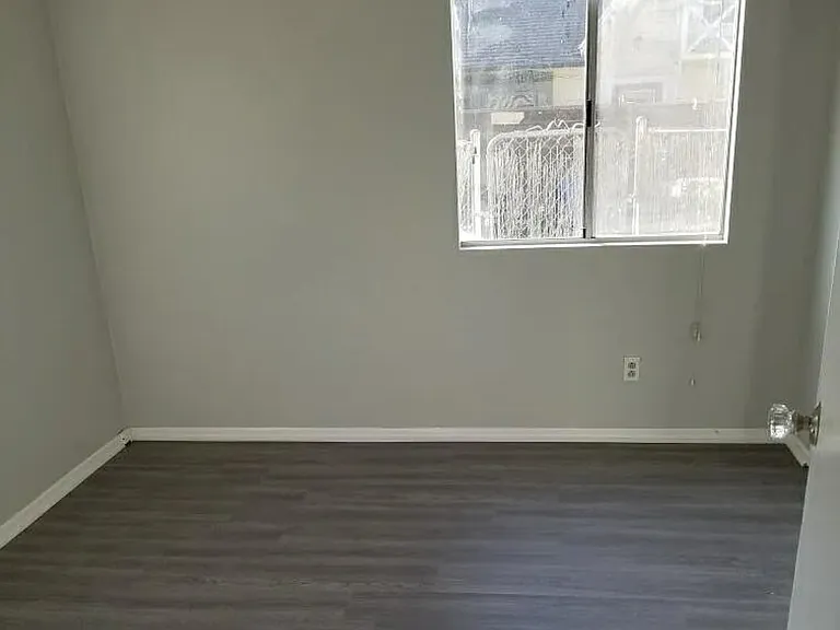6634 Elgin St — Photo 3