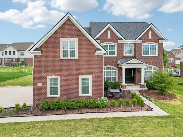 51110 Gulfstream Park Ln, Canton, MI 48188