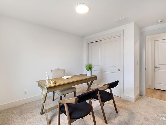 4th image of 1697 Tule Dr