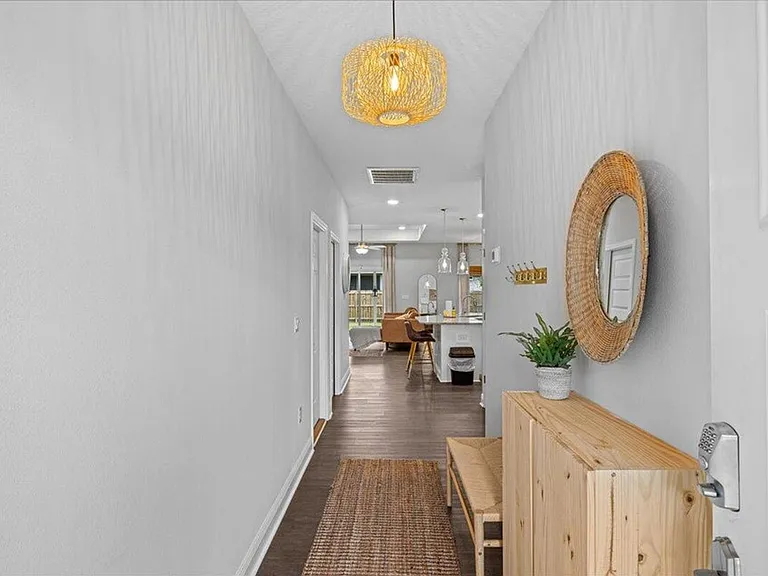 5333 Longhorn Trl — Photo 4