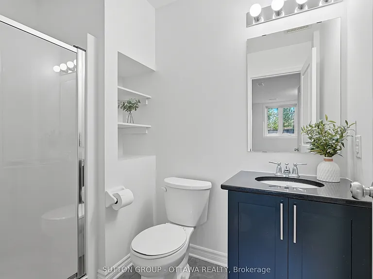2563 Longfields Dr — Photo 26
