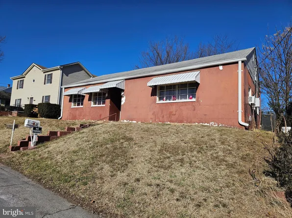 13 W 12th St, Front Royal, VA 22630