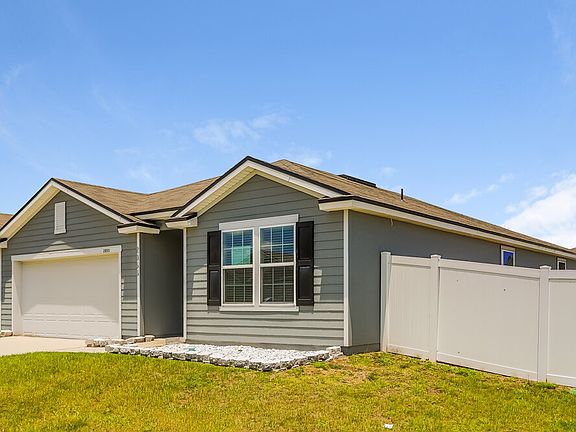 3rd image of 2055 Pebble Point Dr