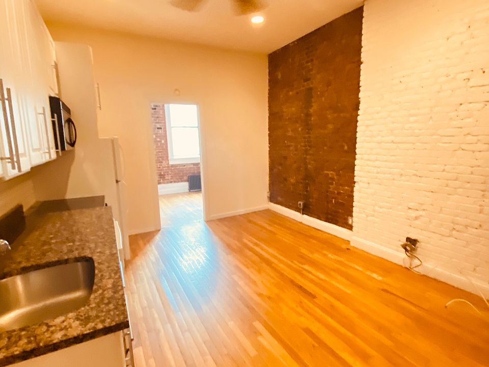 1st image of 153 Avenue B #6