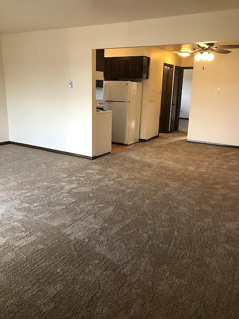 2 bed, 950 sqft, $1,500 — Photo 4