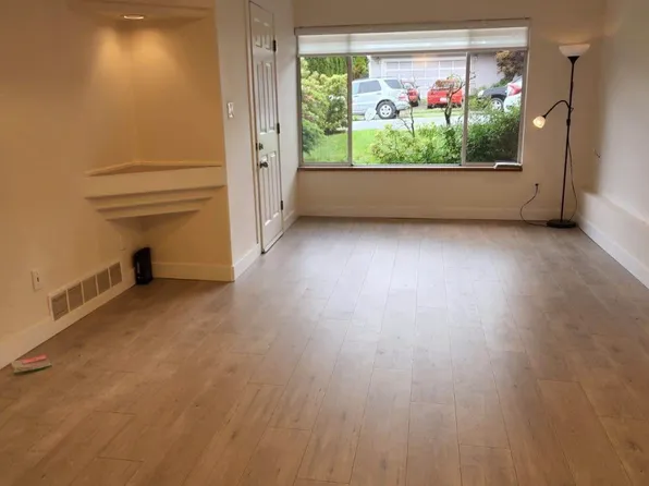 22848 Telosky Ave, Maple Ridge, BC V2X 0J8