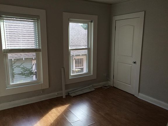 4th image of 2651 College St
