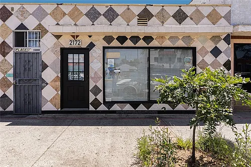 2172 Pacific Ave Photo 1