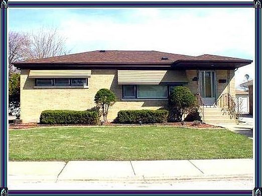 1st image of 730 E 163rd St
