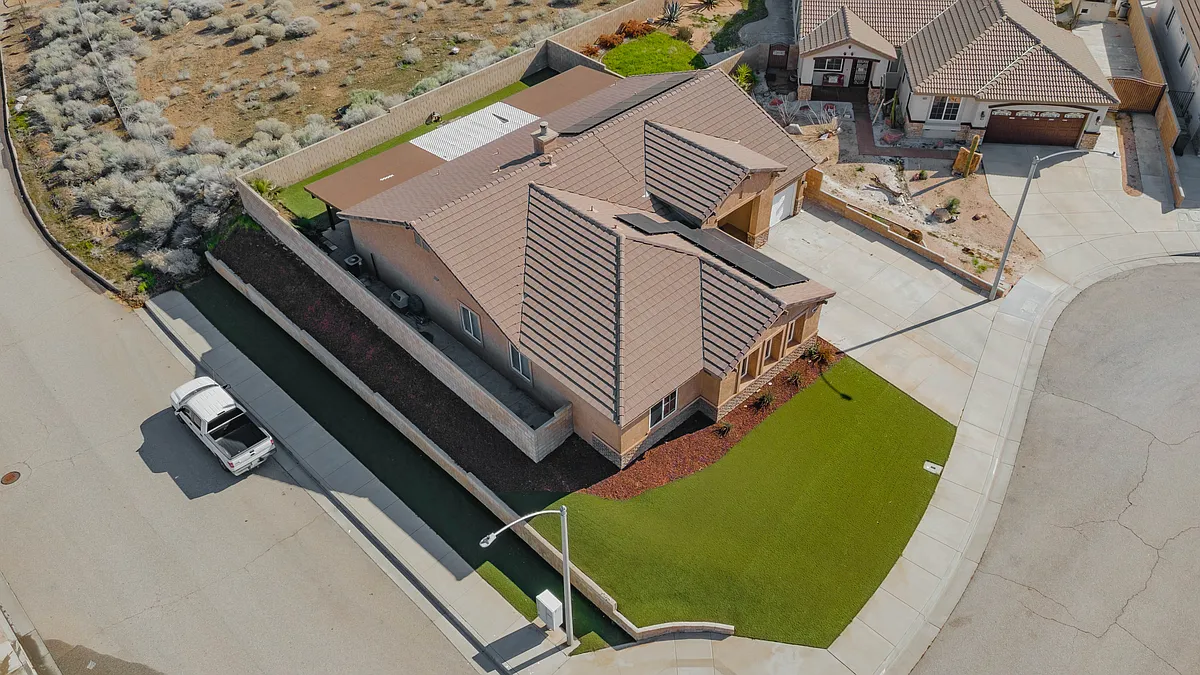 Building Photo - 40028 Aliso Ct