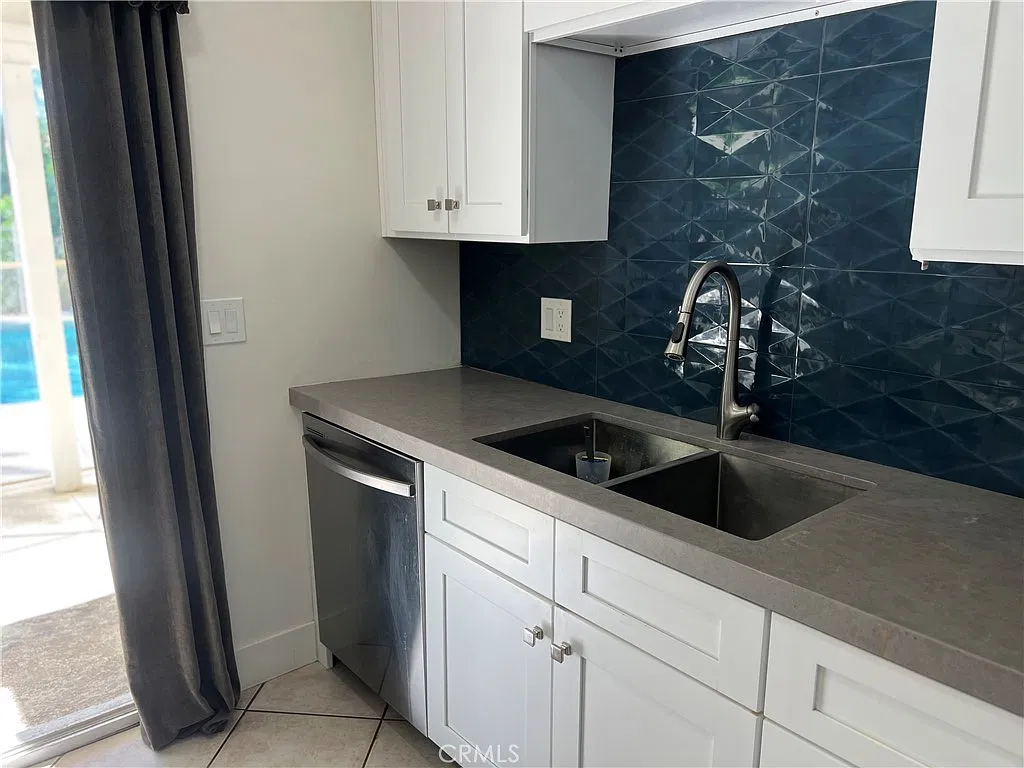 3 bed, 1496 sqft, $3,300 — Photo 4