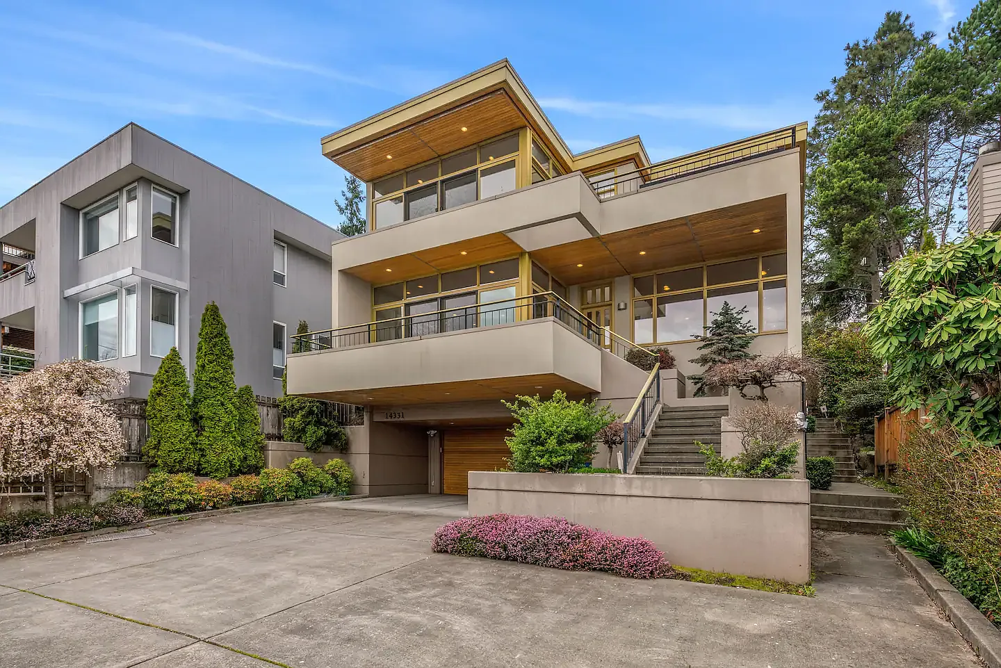 5 bed, 3.5 bath, 4110 sqft, $7,000 — Photo 1