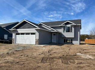 1351 Pheasant Run, New Richmond, WI 54017