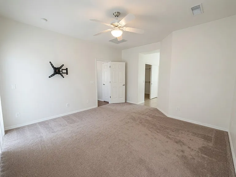 25591 W Saint Catherine Ave — Photo 8