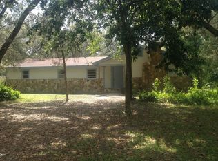 3301 Diana Dr, Zephyrhills, FL 33541
