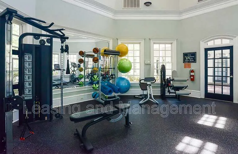 1035 Telfair Way — Photo 33