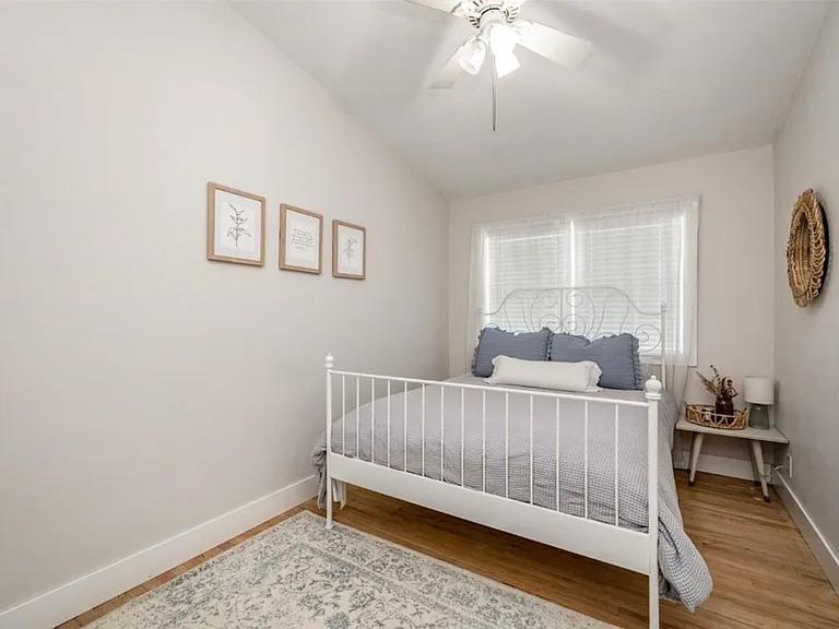 3822 Northwood Dr NE — Photo 9