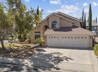 3022 Fairgreen Ln, Palmdale, CA 93551