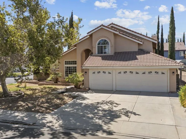 3022 Fairgreen Ln, Palmdale, CA 93551