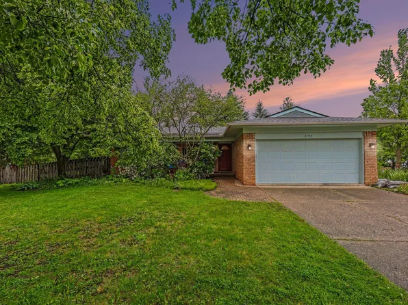 2195 Steeplechase Dr, Ann Arbor, MI 48103
