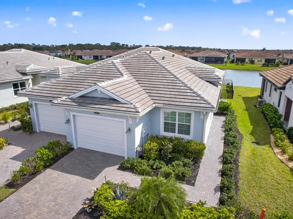 27063 SW Viterbo Way, Port St Lucie, FL 34986