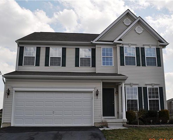 Stunning 4 bedroom 2 /12 bath, finished basement.