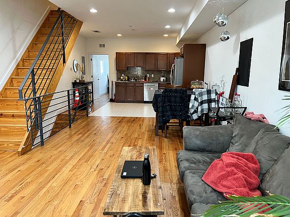3rd image of 521 N 34th St #E1