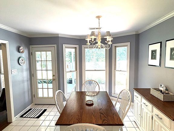 5th image of 3010 Concord Ln SW