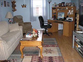 4th image of 528 Colorado Dr