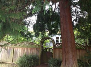 2025 NE 107th St, Seattle, WA 98125