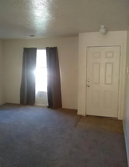 10008 Cartagena Ave SW — Photo 8