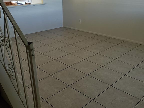 5th image of 1533 W Missouri Ave APT 4