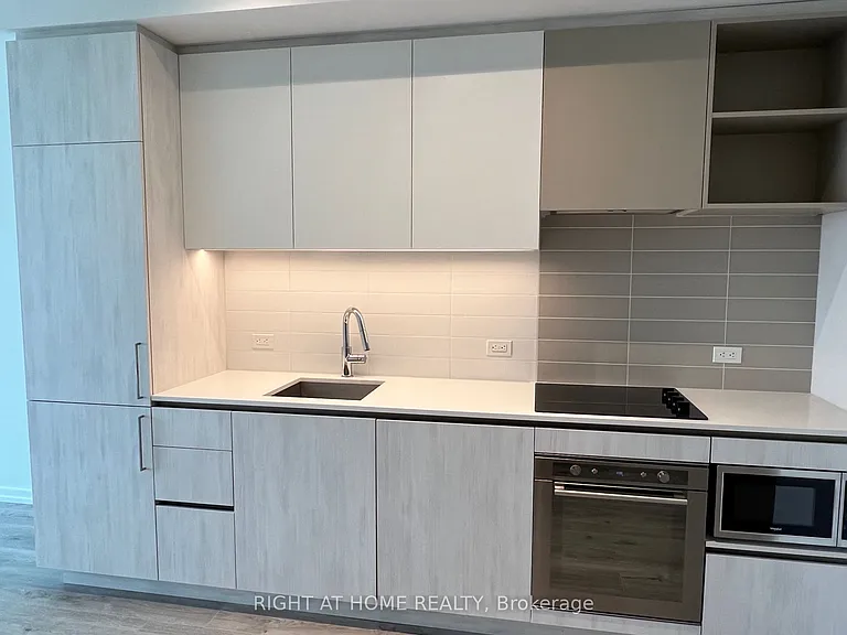 7890 Jane St #3107 — Photo 10