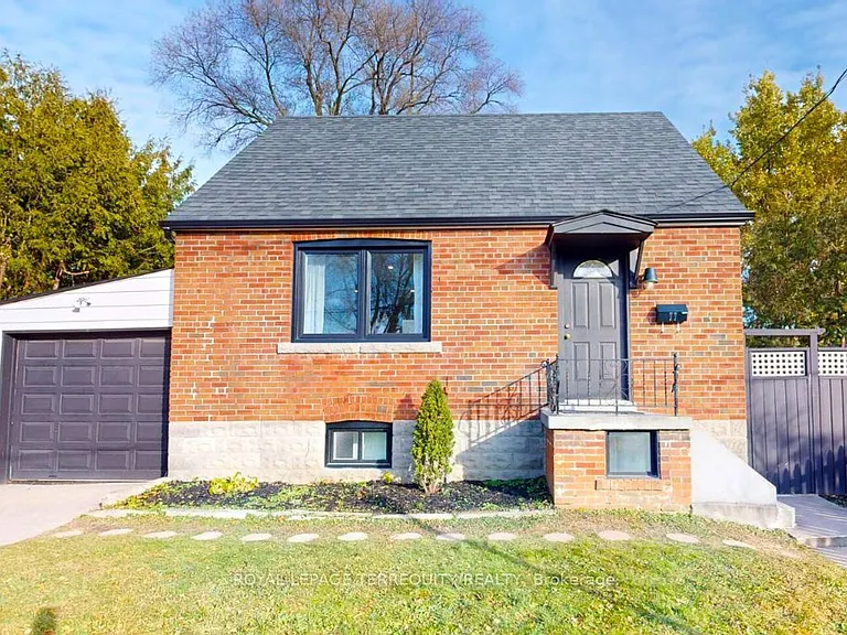 77 Glenburn Ave — Photo 1