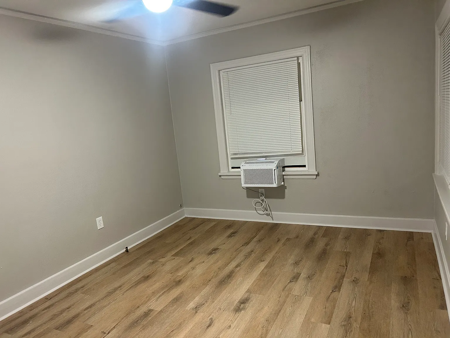 1 bed, 900 sqft, $850 — Photo 2