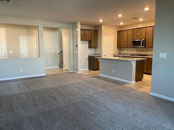 3rd image of 10734 Silver Pond Ave