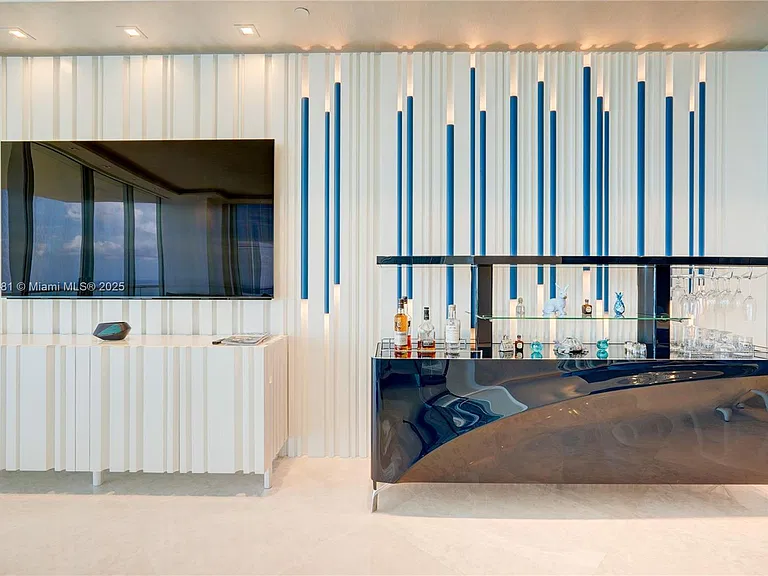 18501 Collins Ave #5001 — Photo 7