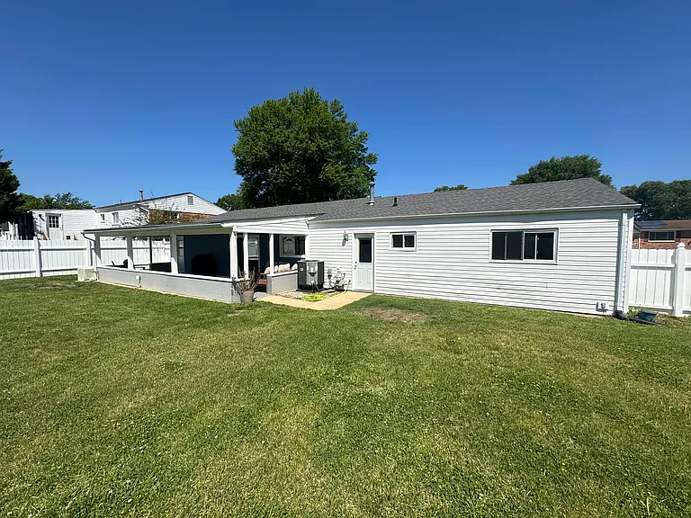 10411 Farrar Ave — Photo 26