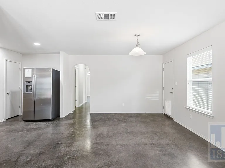 4508 Felicity Ln — Photo 5