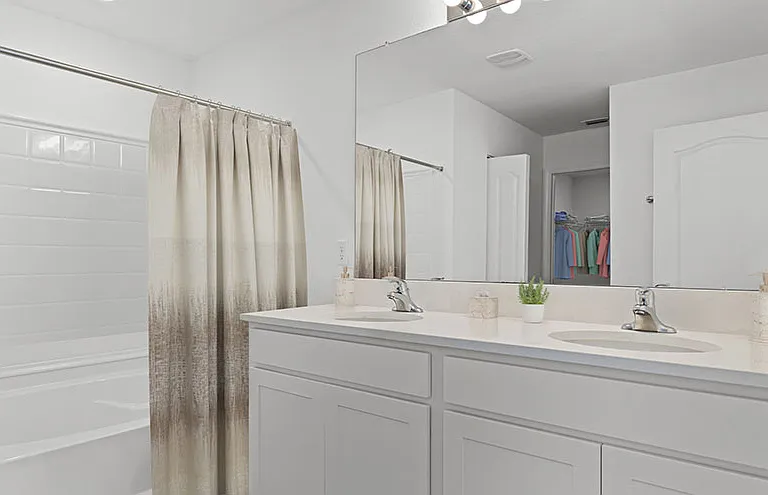 Loggia Pointe — Photo 13