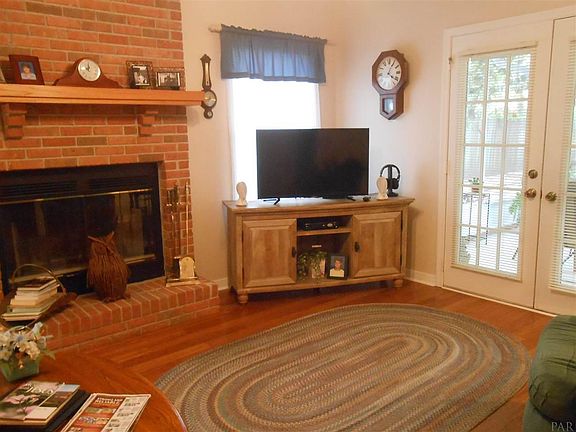 5th image of 1528 Oak Shore Dr