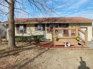 605 N Cherry St, Olathe, KS 66061