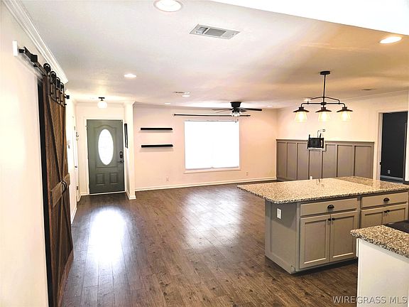 2nd image of 204 Springdale Dr