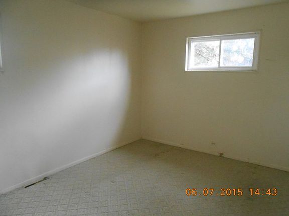 3rd image of 4833 Sunnyside Dr