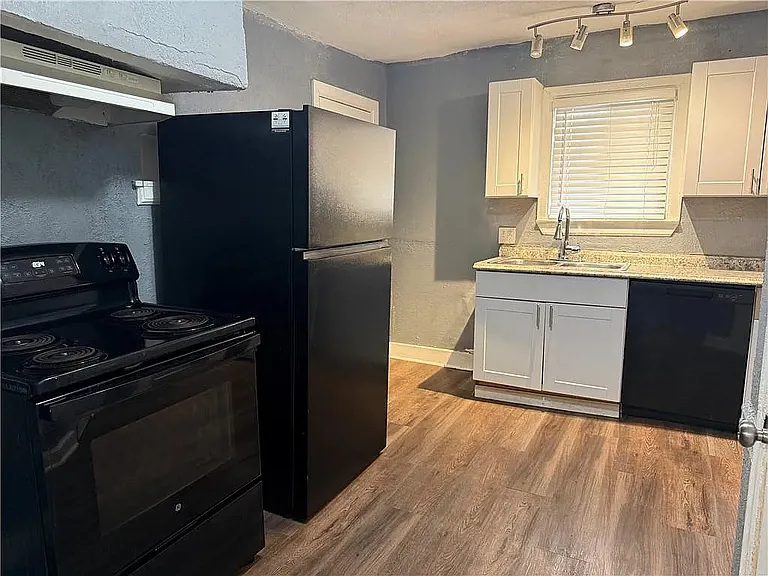 4245 Paseo Blvd — Photo 5