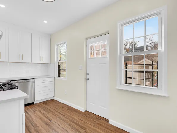 324 East 8th Street image 6 of 7