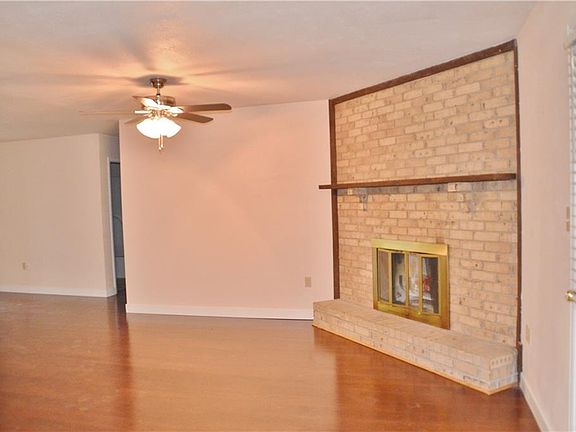 4th image of 918 N Westridge Dr